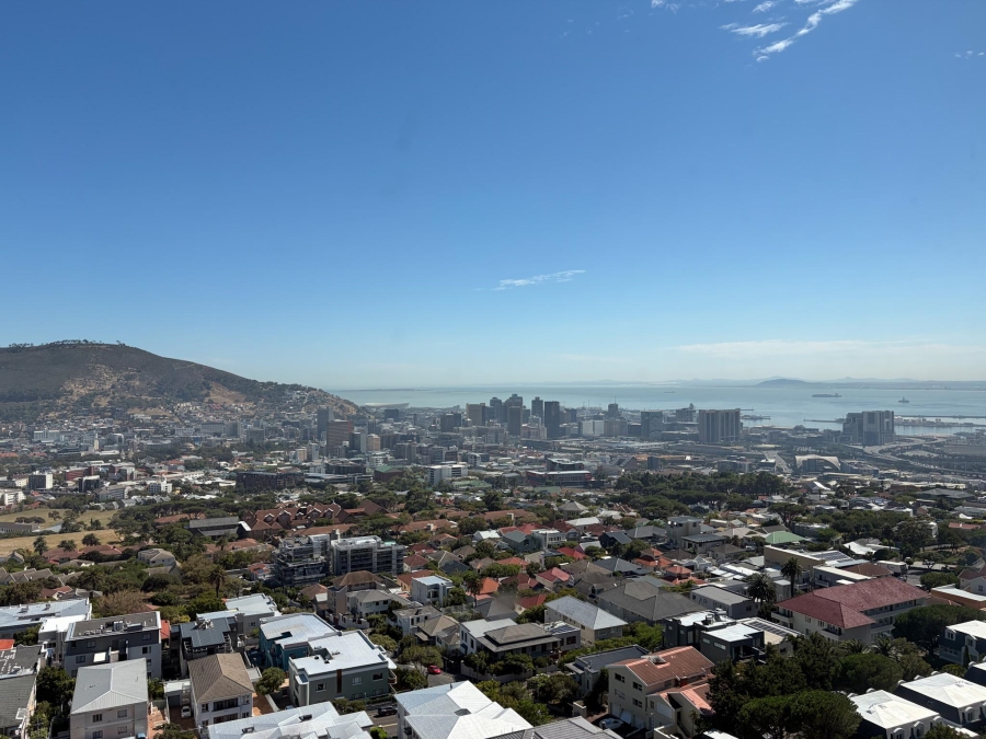 2 Bedroom Property for Sale in Vredehoek Western Cape